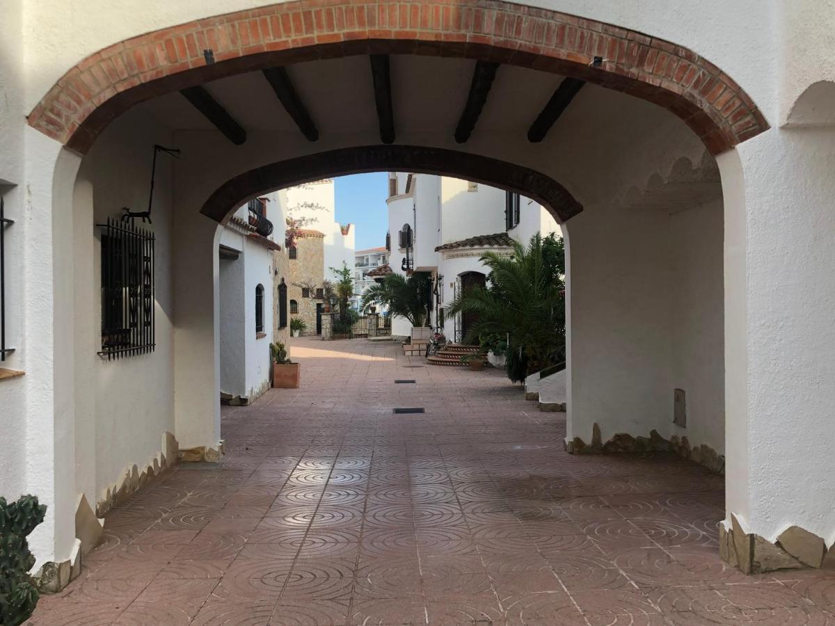 Casa Cartago Villa Empuriabrava Exterior photo